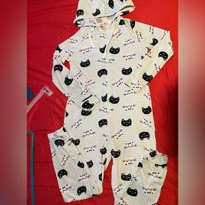 URBAN HERITAGE HOODED SUPER SOFT KITTY ONESIE